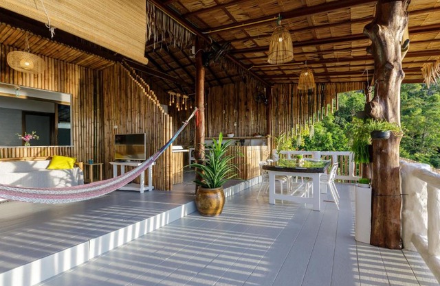 Sunset House two bedroom home with sunset view