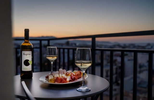 Sunset Luxury Suite - Roof Top Suite in the City Centre