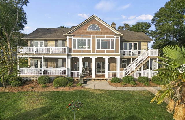 Sunset Pointe - Entertainers Dream with Amazing Lake Norman Views