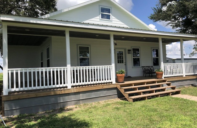 SunShiner Farm - Shiner, TX