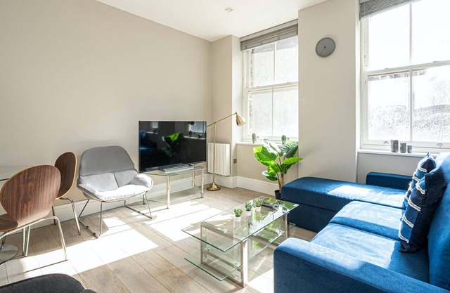 Superb Apartment opposite Edgware Road Station