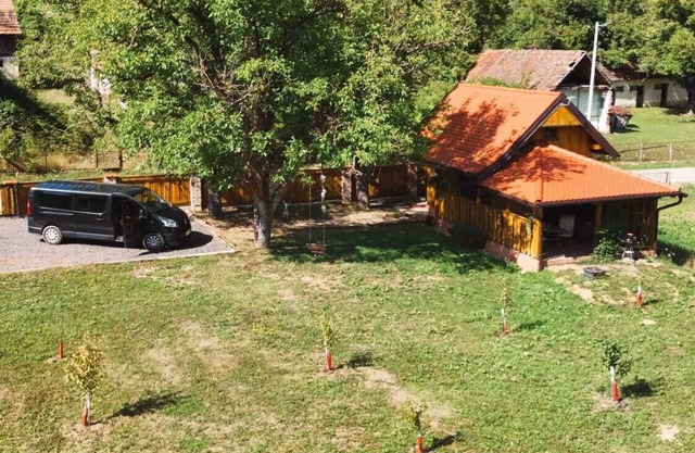 Superb chalet with AC in sunny Sunja