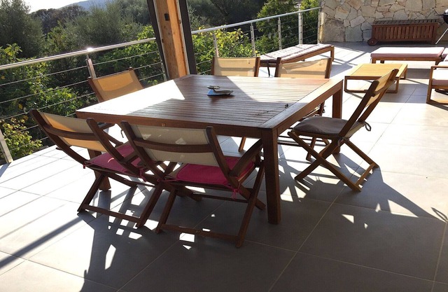 superb new village center villa, sea view, close to beaches