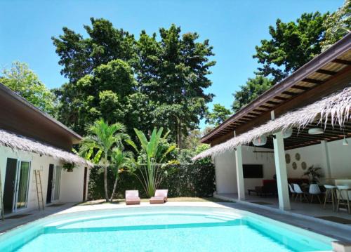 Superb pool villa 5 bedrooms