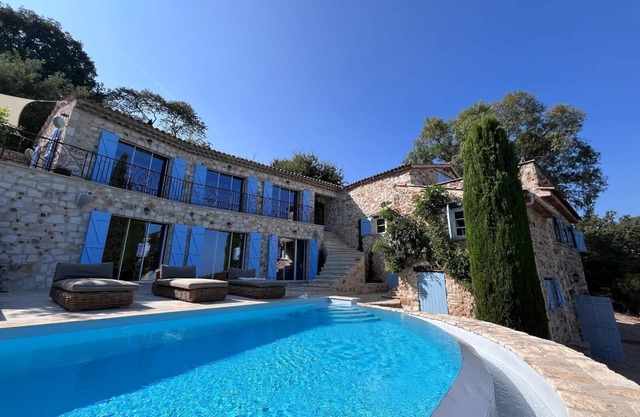 Superb Provencal Villa with Panoramic Seaview