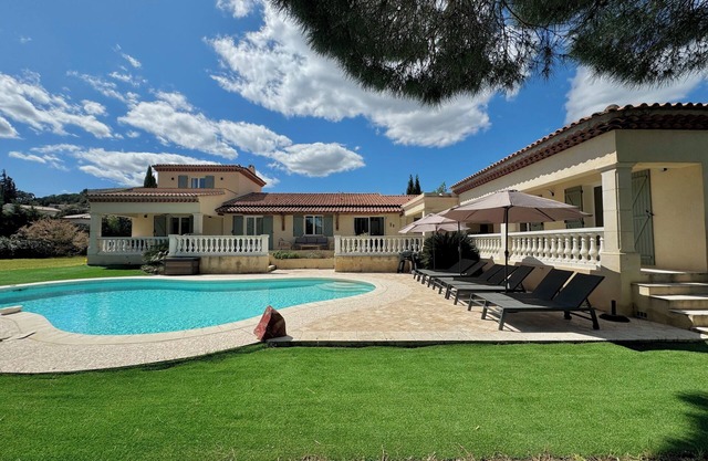 Superb villa with swimming pool in the Gulf of Saint-Tropez!