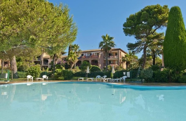 Superbe appartement 50M de la plage en bord de mer
