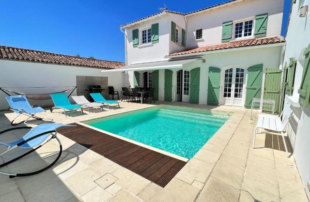 Superbe villa d'architecte avec piscine chauffée