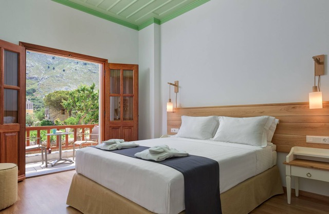 Superior Apartment with Private Veranda and Sea View Β, Symi