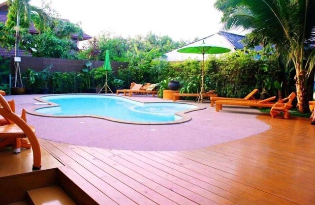 Superior Double Stay | Sleek & Cozy