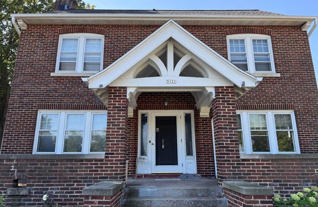 Superior Street Lakeview Villa