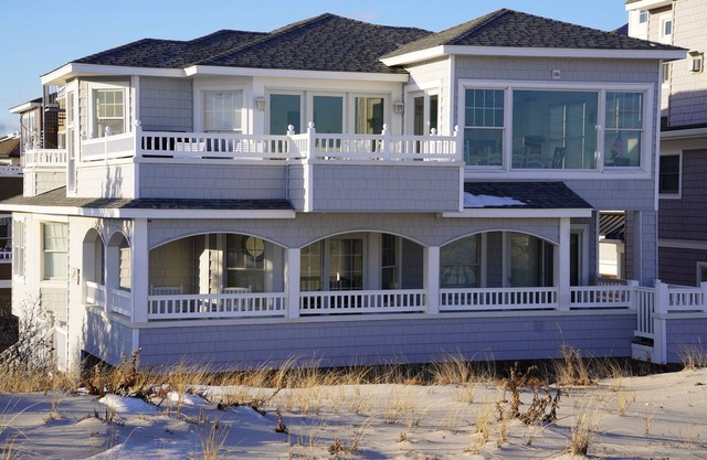 Surf City Escape! Charming 4-bedroom Oceanfront - New Rental Listing