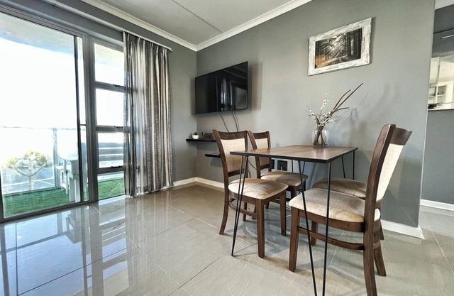 Surfing Heaven Beach Security Estate 2-Beds flat- 50 meter from beach