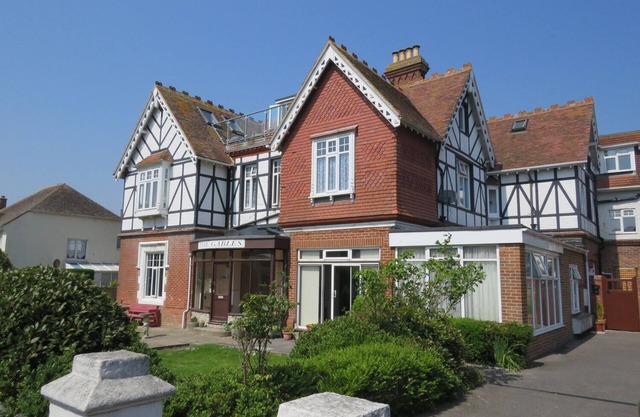 SWANAGE BAY APARTMENT, family friendly in Swanage