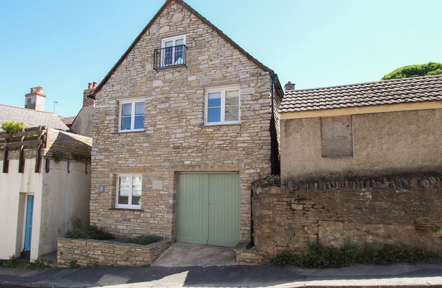 SWANAGE DRIFTWOOD, pet friendly in Swanage