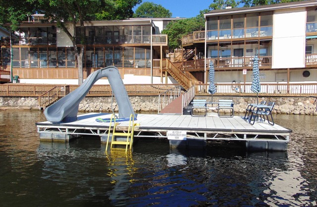 Swim Dock, Family Fun, Close to Hot spots!