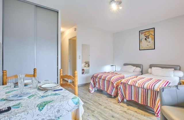 T1 bis with WiFi, terrace, near Spas