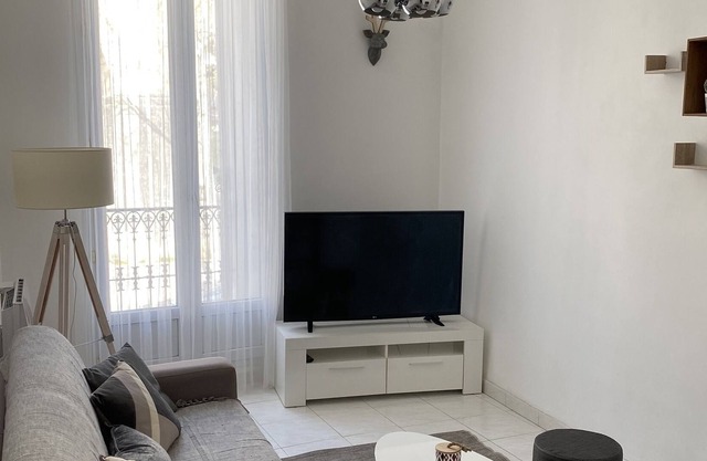 T2 cocoon facing the arches