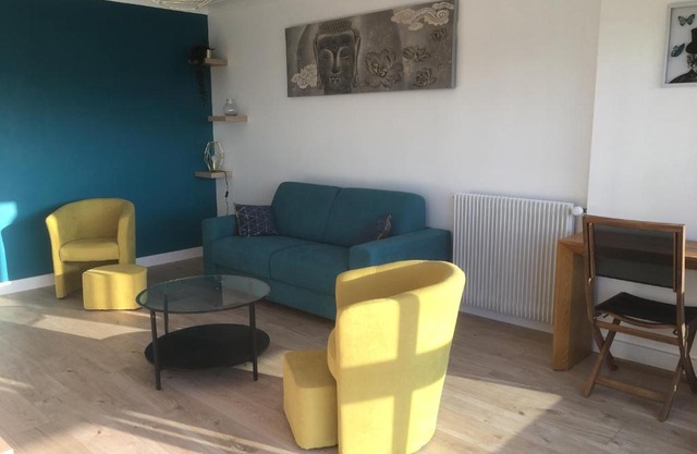 T2 hyper centre bord de Loire Parking