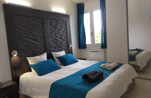 T2 R+1 for 2/4 pers, private garden and parking!