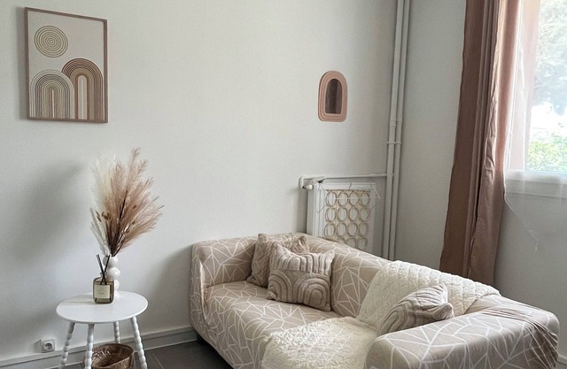 T3 3min walk from TGV station - Cosy - Bright - Functional - Parking spaces