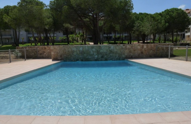 T3 65 m2 +55 m2 terrace, in residence with park and swimming pool. beach center 400m