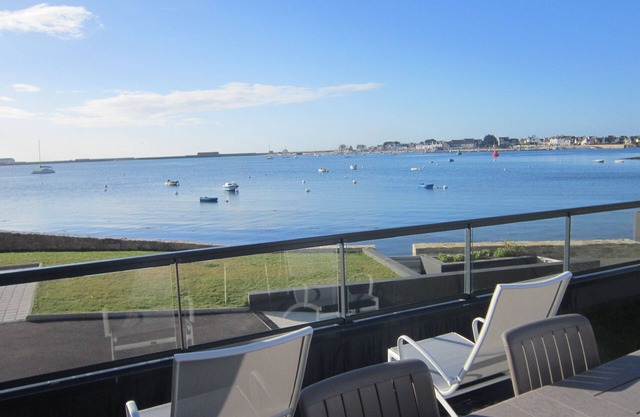 T3 80m2 Furnished Exceptional Sea View in new residence