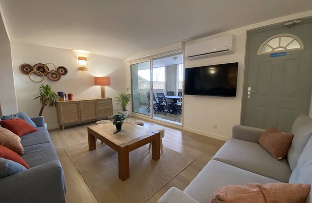 T3 Bord Canal du Midi Piscine