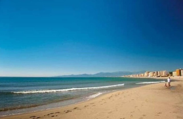 T3 Climatisé à 200 m de la Plage, Wifi, Parking