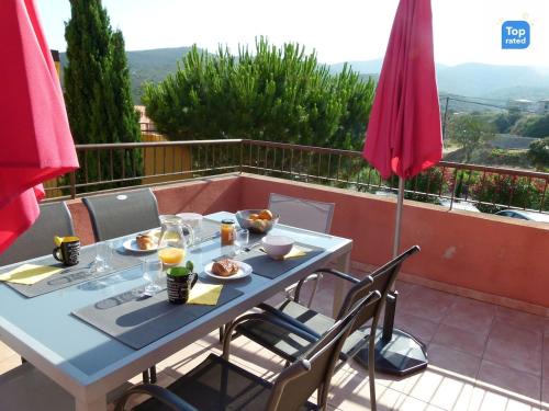 T3 Duplex tout confort - piscine - proche plage - 6 personnes