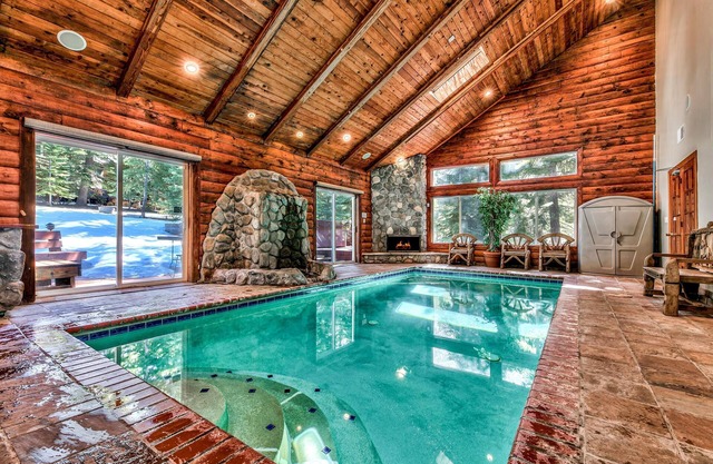 Tahoe Castle -Pool, Games, Spa, Steam Rm, Sauna