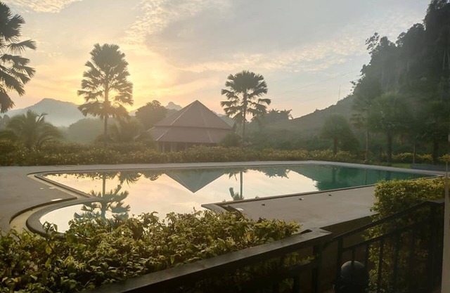 Takhun Mountain View Hotel