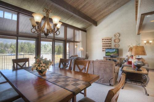 Tamarron Gambel Oak 713