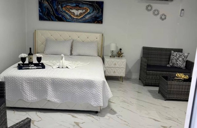 Tampa Dream Getaway "B