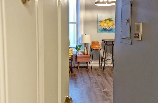 Tanner Bldg Apt 4 - 1 bedroom (Downtown)