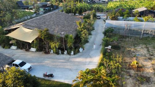 Tasana Garden Saraphi ทาซาน่าการ์เด้น สาขาสารภี