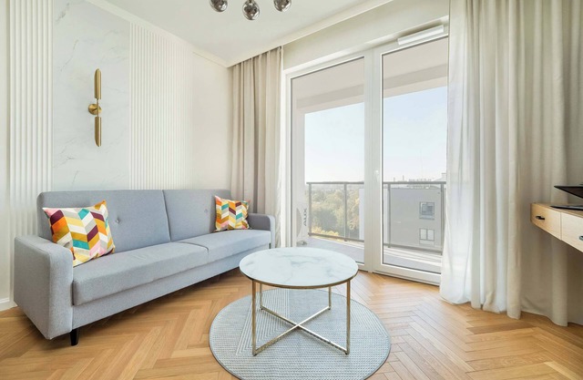 Taylora 4 | Air Conditioned Apartment | Parking