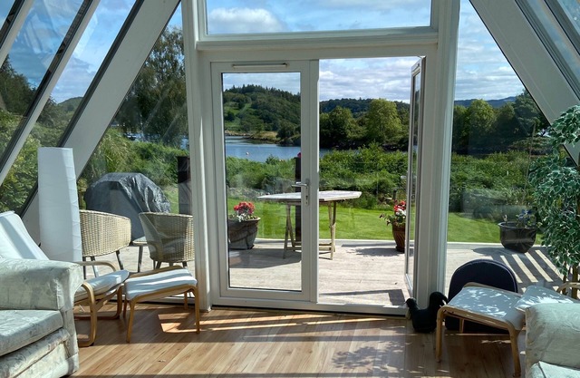 Tayvallich a secret corner of Argyll, beautifully located Chalet. n.