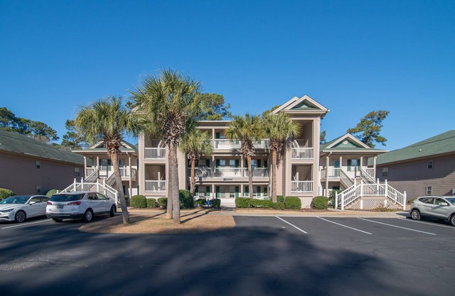 *TB 3D* True Blue 1st floor Condo Close to Pawleys Island with a great view