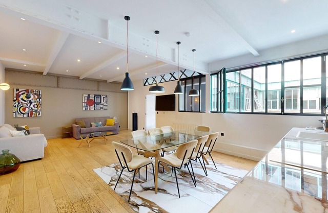 TBS 49 - Prestigious apartment in Paris