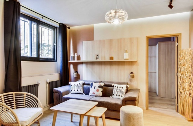 TBS 68 - Stunning apartment in Paris