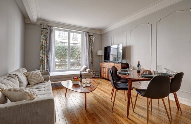 TBS 814 - Elegant apartment with unique charm