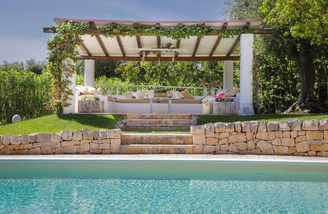 TD Dimora di Genna Trullo with Lush Garden Pool