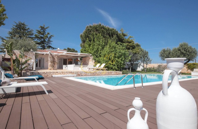 TD Villa Fico Jo Villa with Pool & Lush Garden