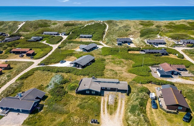 "Temelko" - 200m from the sea by Interhome
