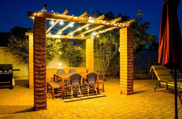 Tempe Poolside Hideaway- AC, pool, arcade room