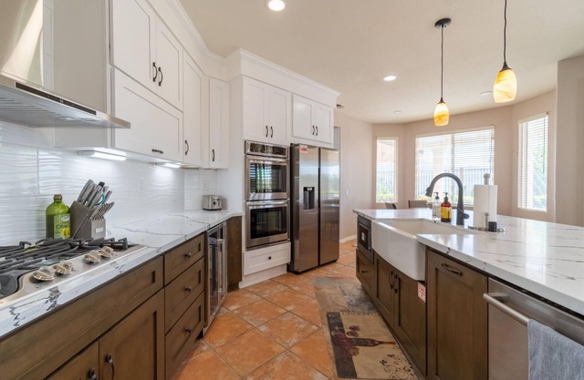 Tempranillo Terrace-30 Day Rental w/Pool & Jacuzzi