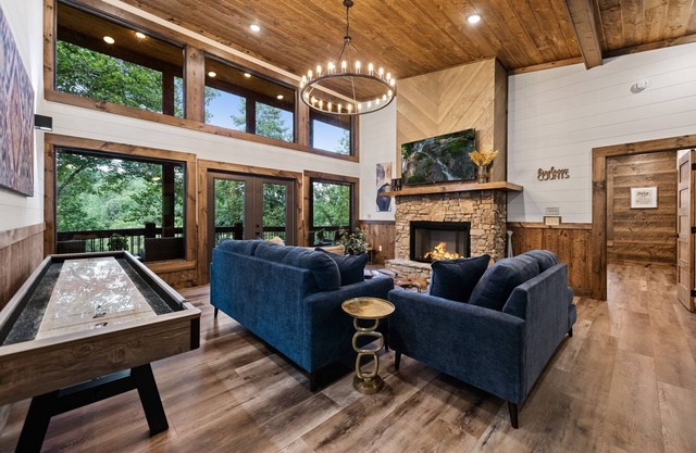 Teresa's River Retreat - Waterfront Luxury Home | Outdoor Fireplace | Hot Tub