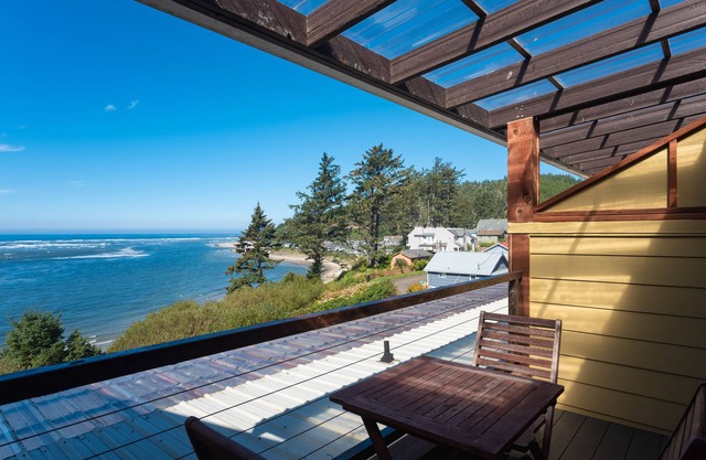 Terimore Bayfront Inn