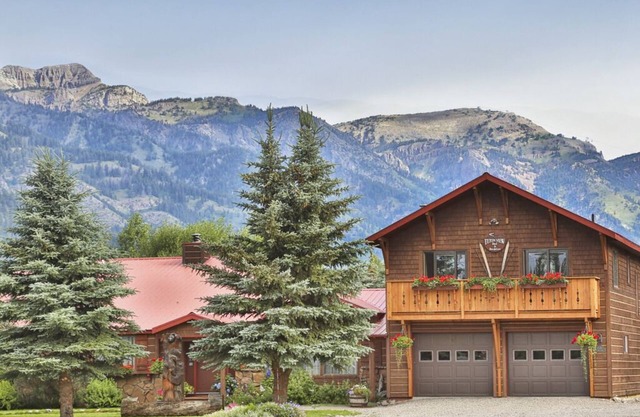 Teton View B&B - The Cabin - incl. Great Breakfast-Teton Views-no cleaning fees
